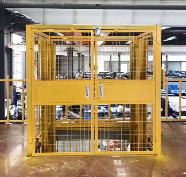 南城智能导轨式升降机亮相