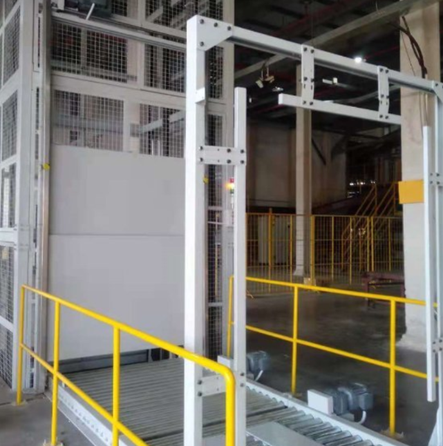 南城连续式提升机